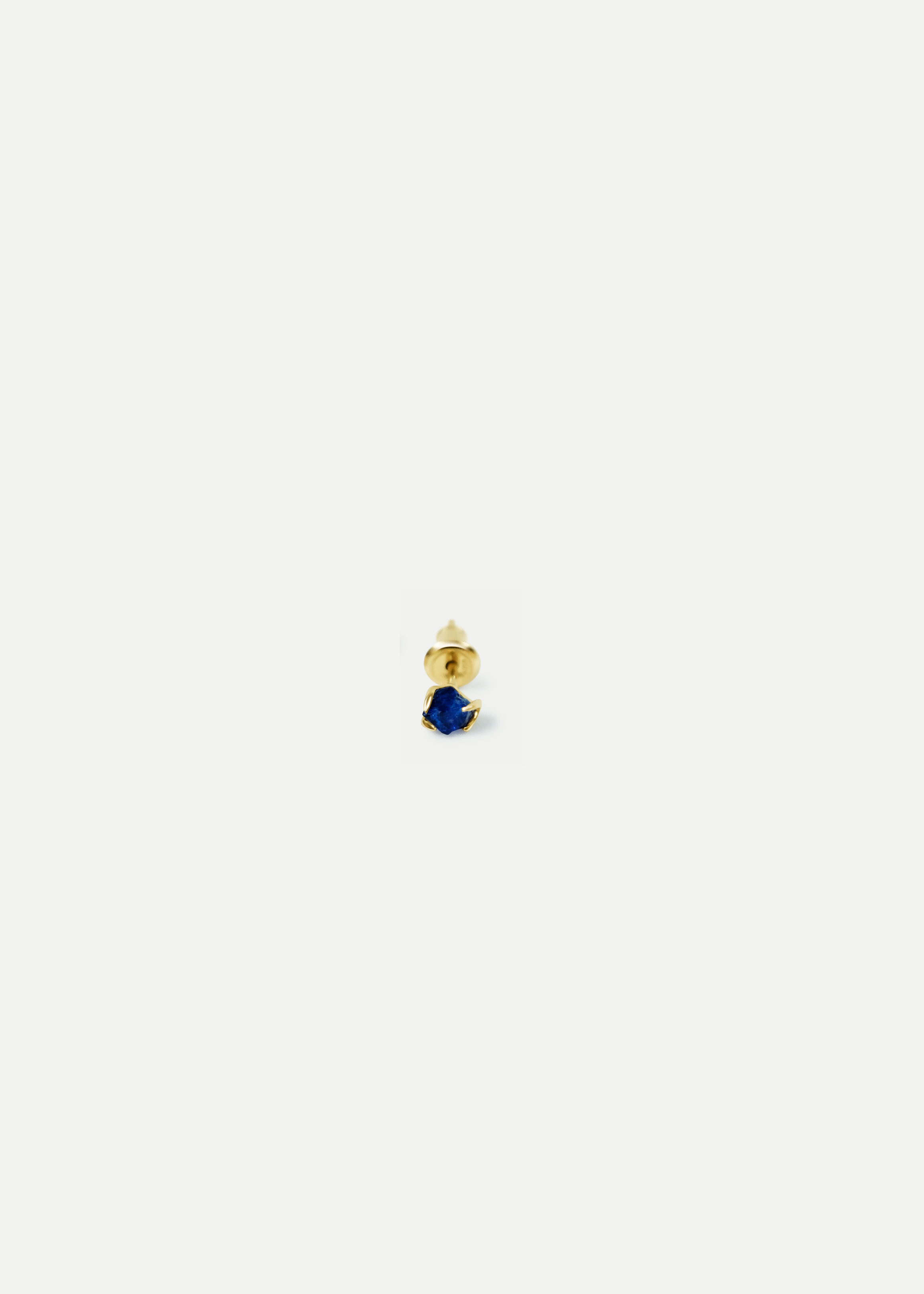 18kt Yellow Gold Cobalt Spinel Stud Earrings