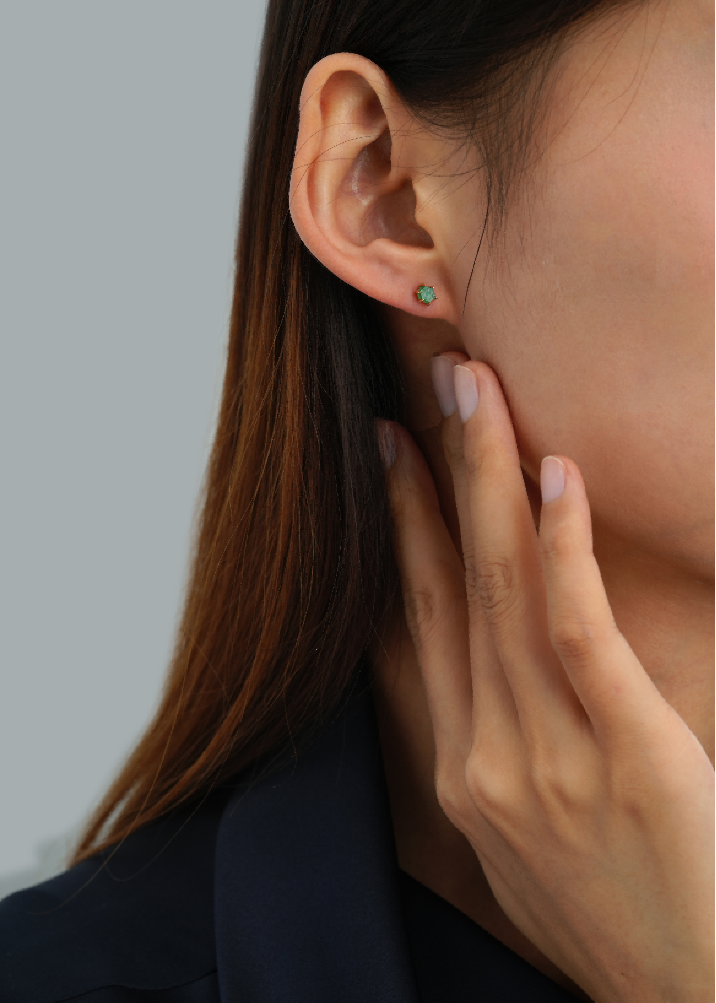 18kt Yellow Gold Emerald Stud Earrings