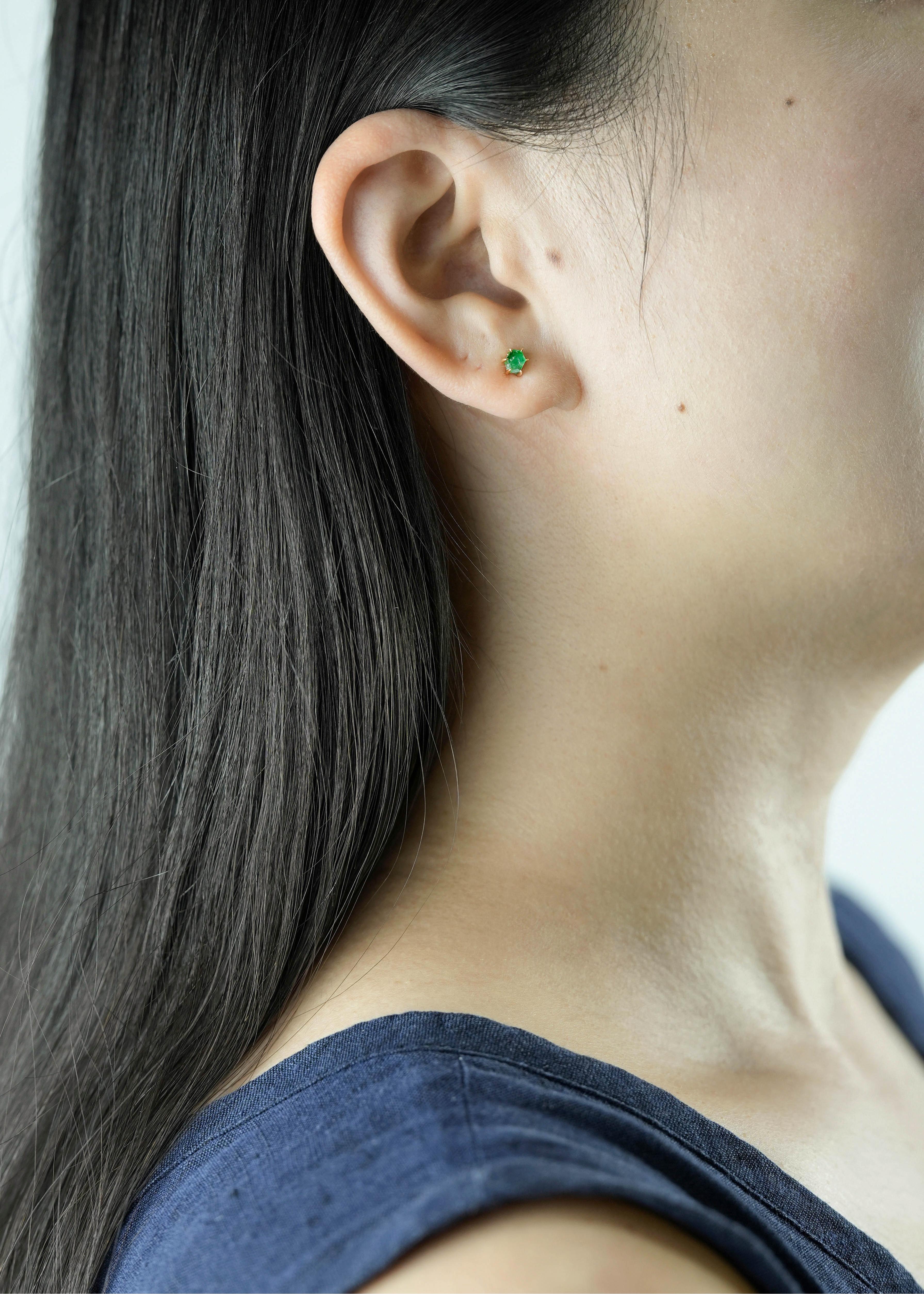 18kt Yellow Gold Emerald Stud Earrings