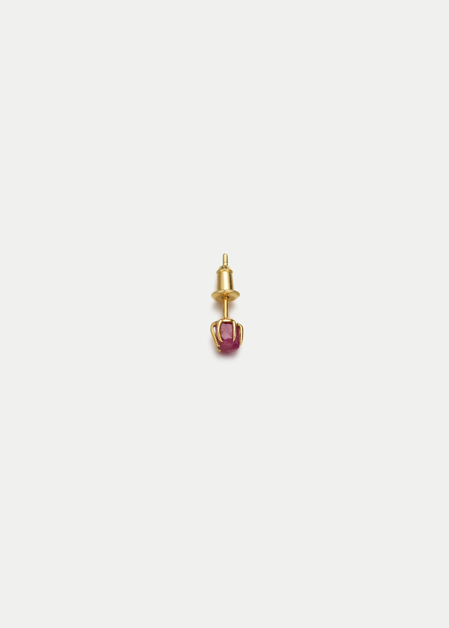 18kt Yellow Gold Red Beryl Stud Earrings