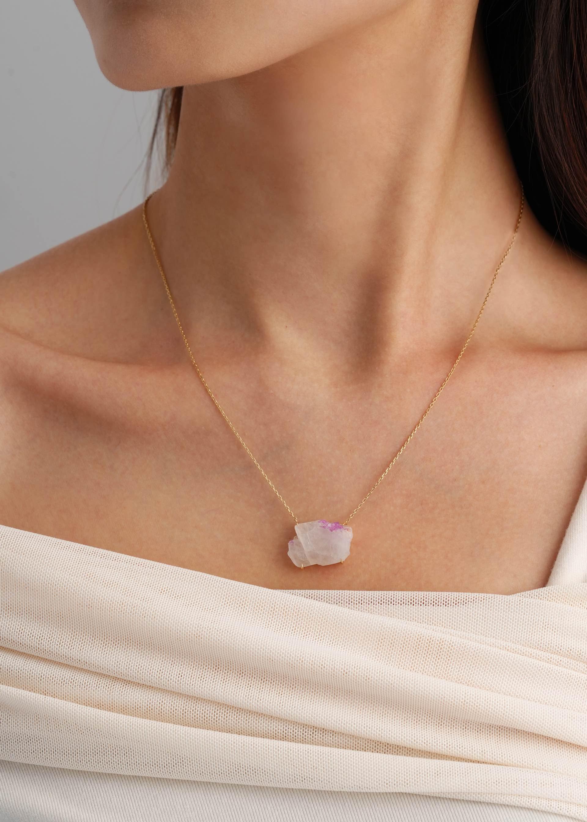18kt Yellow Gold Ruby with Wall Rock Necklace