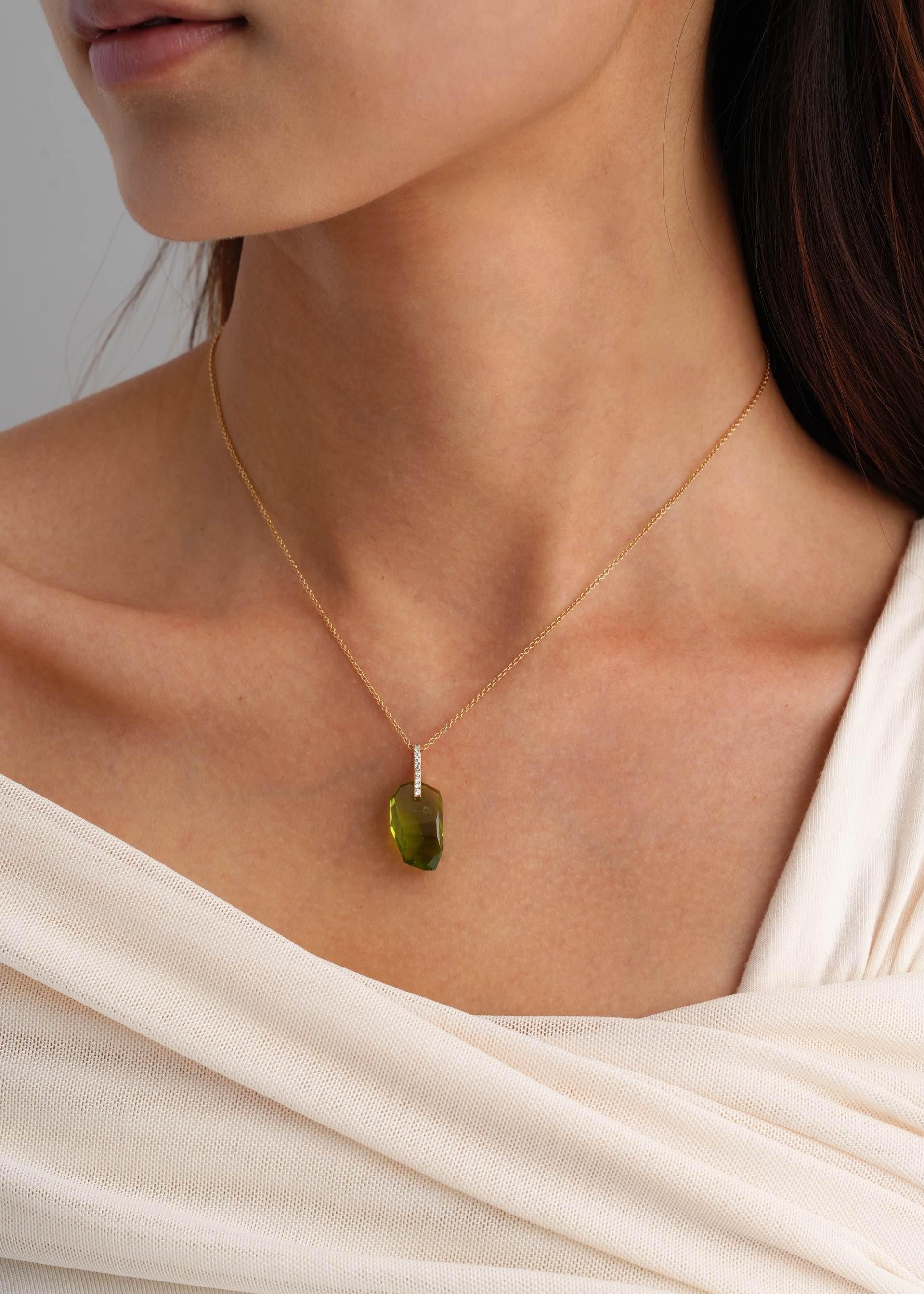 18kt Yellow Gold Peridot Diamond&Ruby Necklace