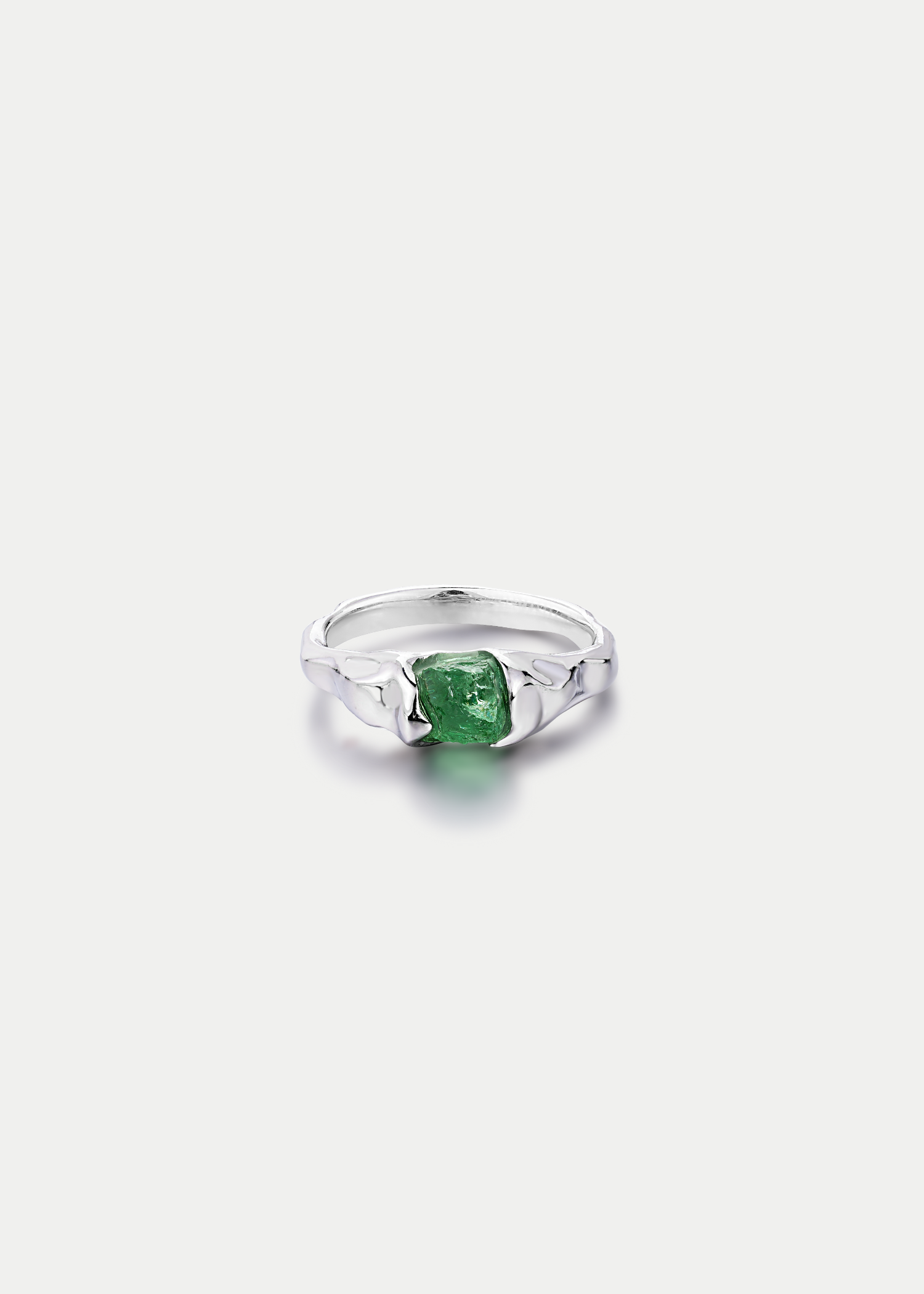 G23 Titannium  Tsavorite Ring