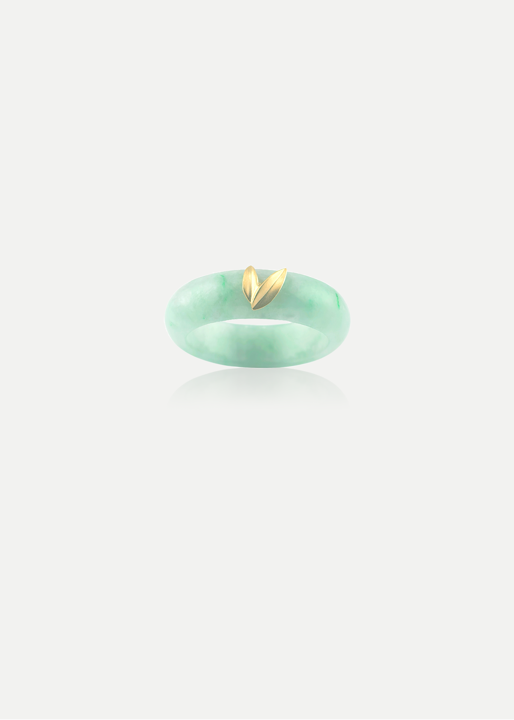 18kt Yellow Gold Jadeite Ring