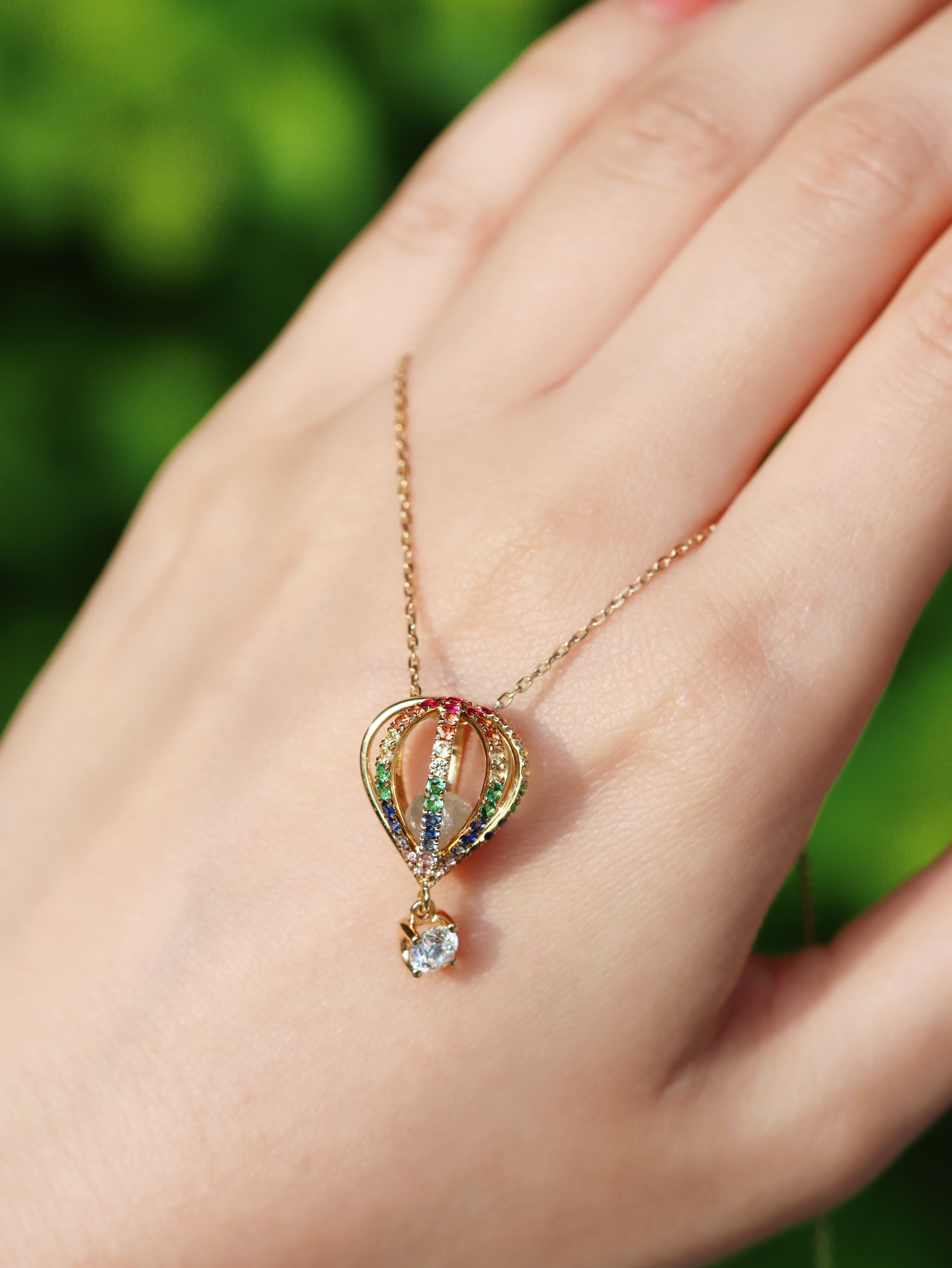 18kt Yellow Gold Multicolored Gemstone  Diamond Necklace