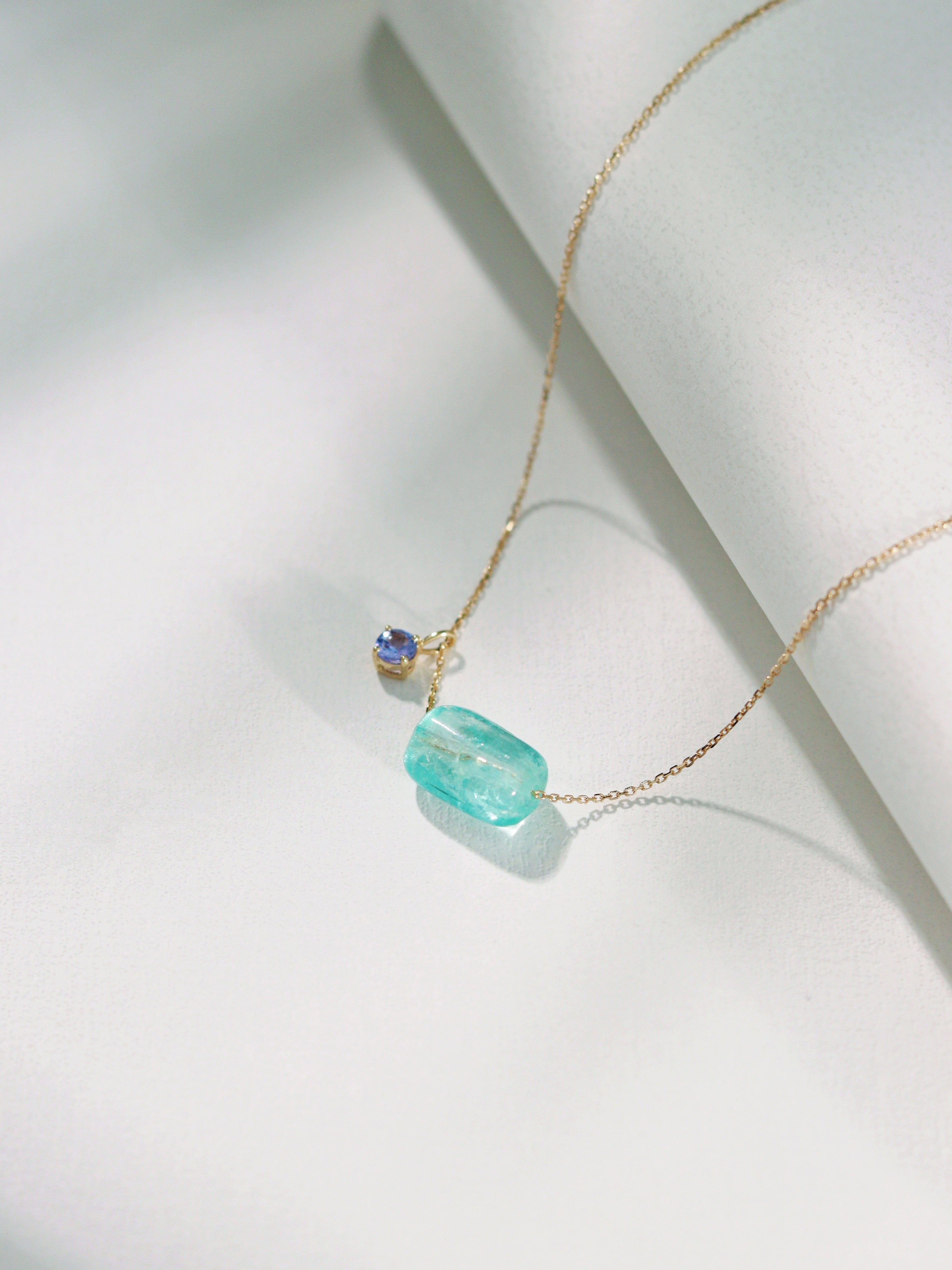 18K Gold Freeform Gemstone Bead & Colored Gemstone Small Pendant Necklace