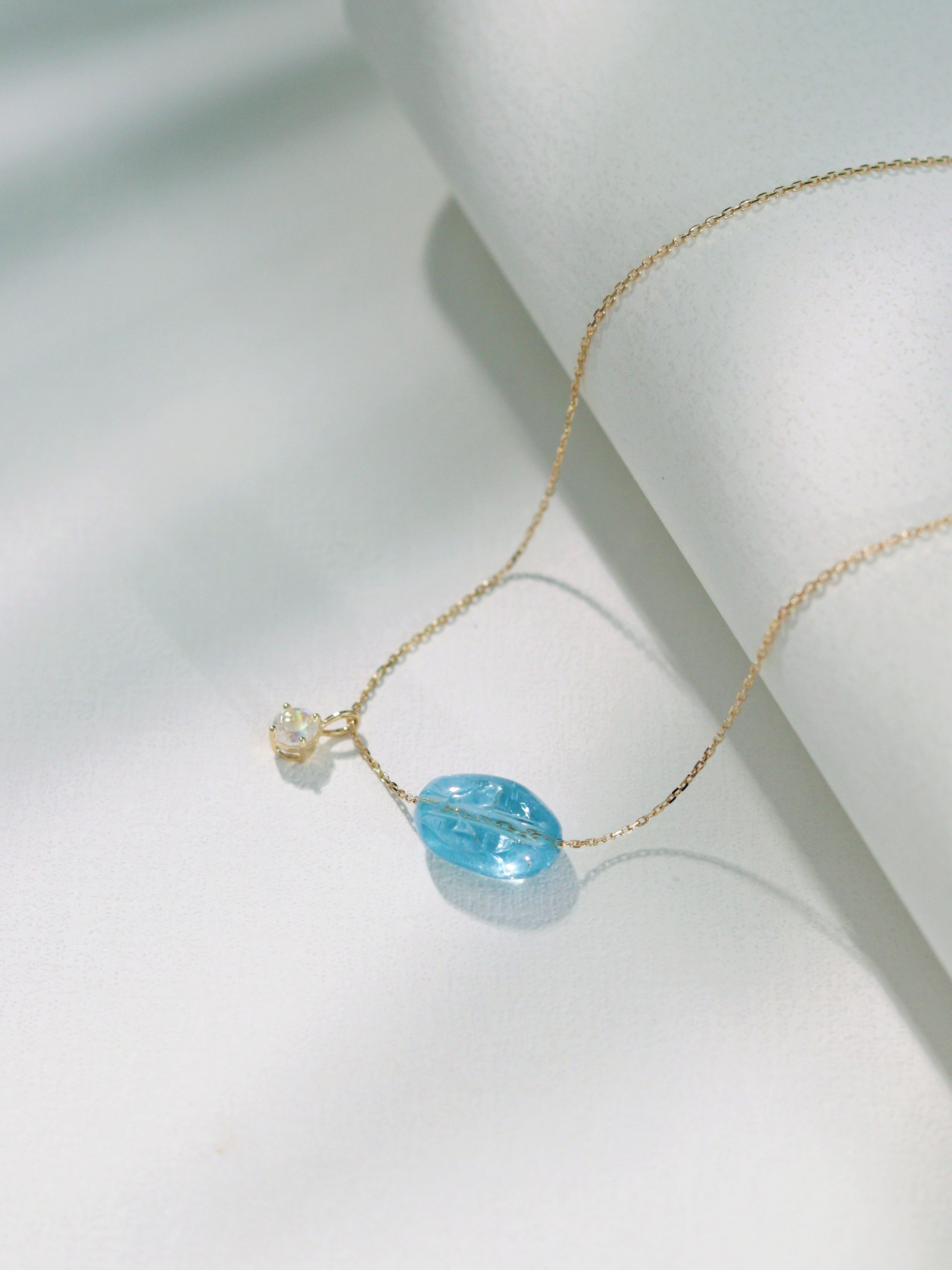 18K Gold Freeform Gemstone Bead & Colored Gemstone Small Pendant Necklace