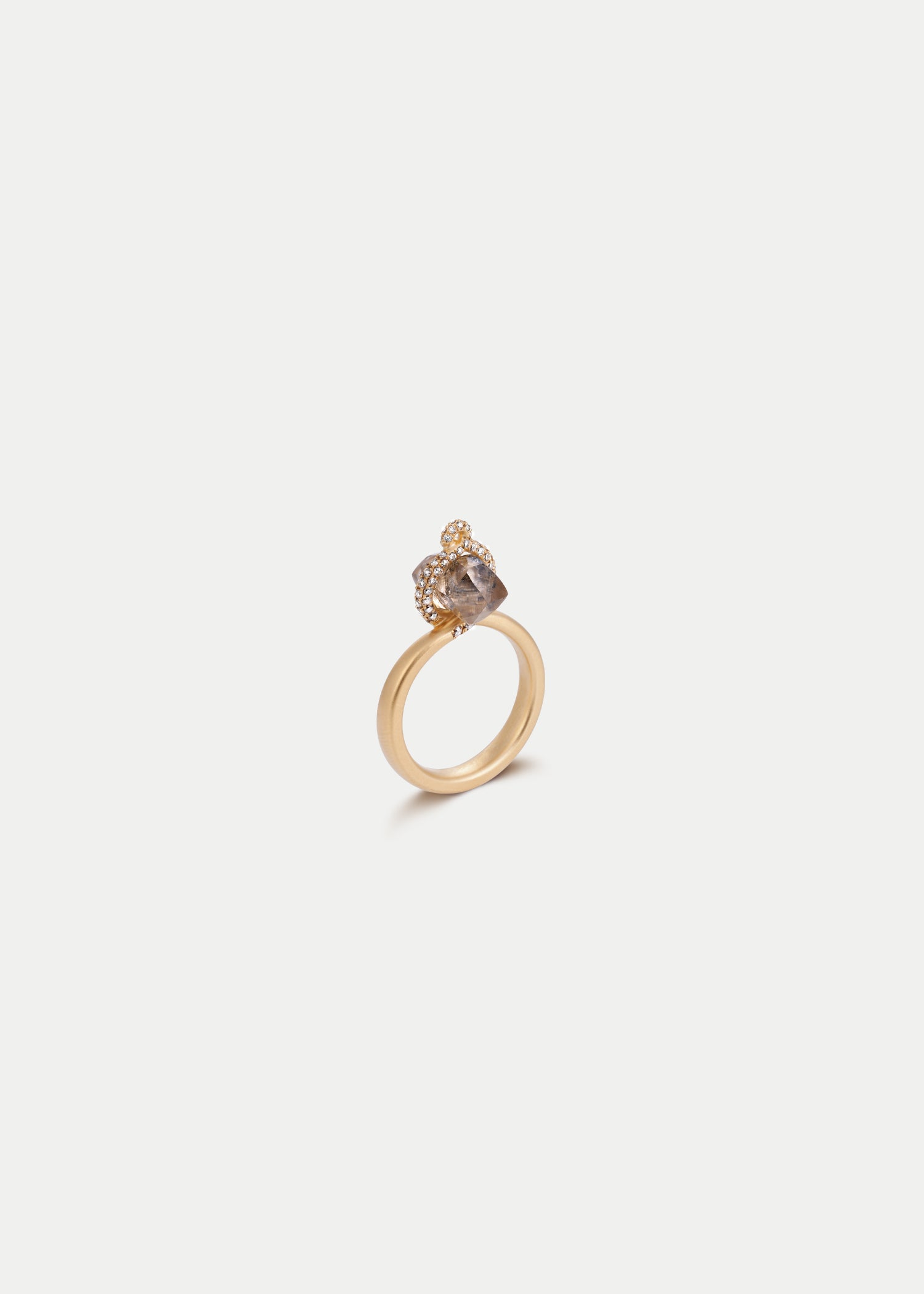 18kt Yellow Gold Diamond Ring