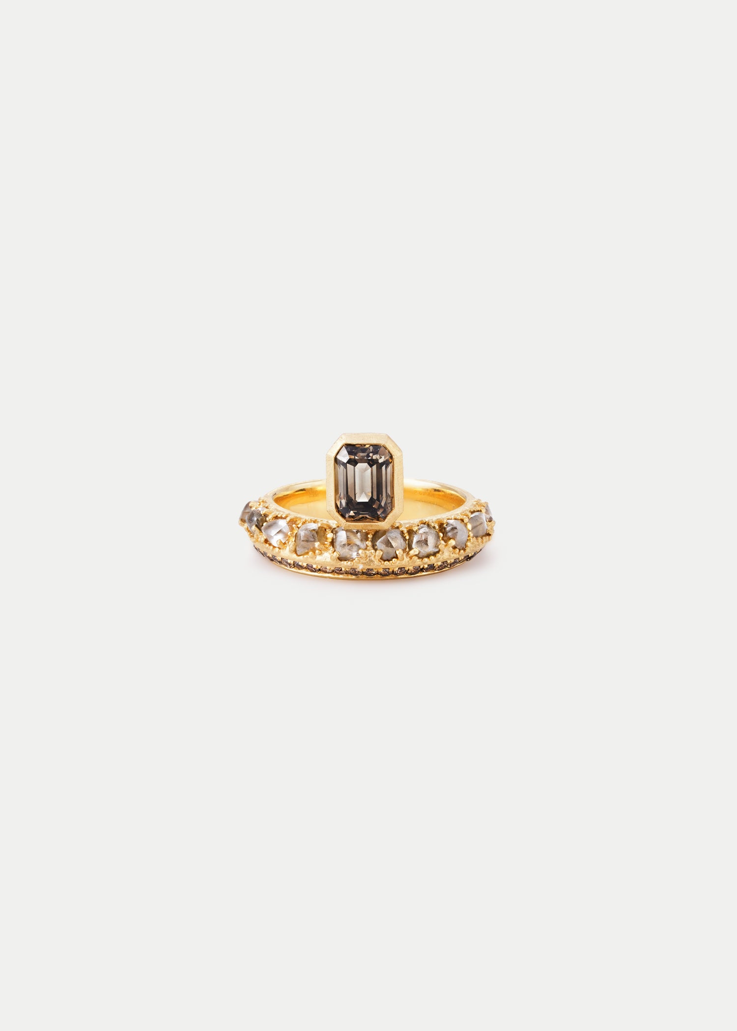 18kt Yellow Gold Diamond Ring