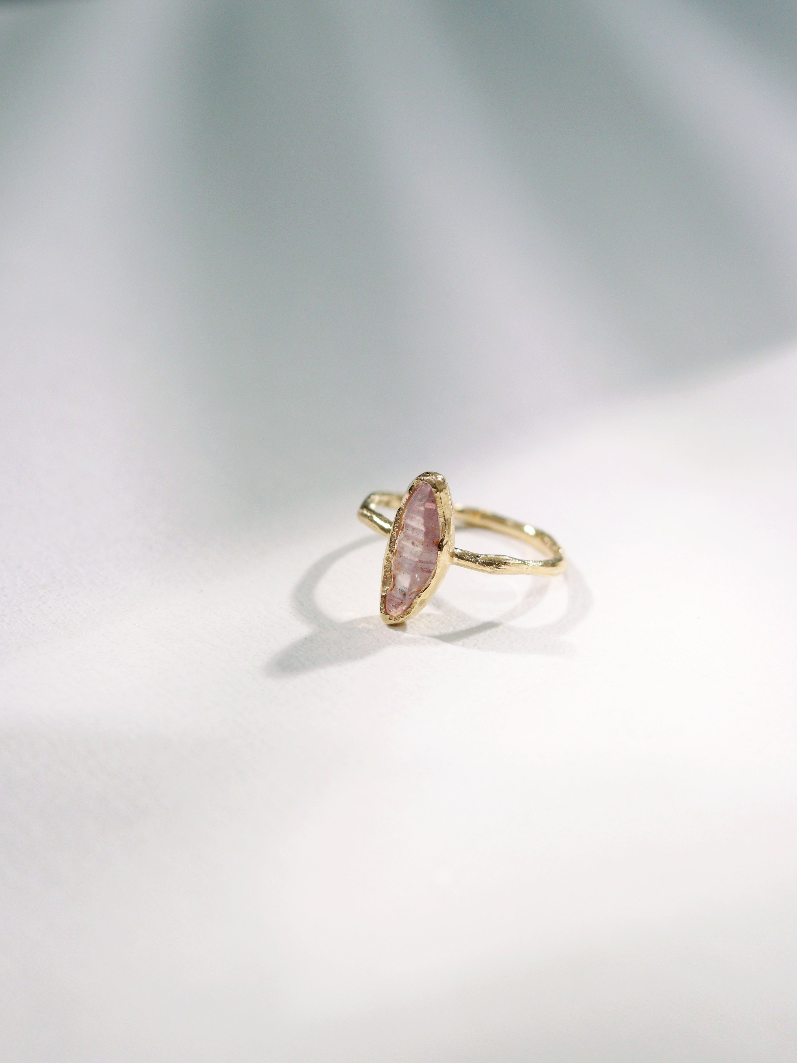 18kt Yellow Gold Sapphire Ring