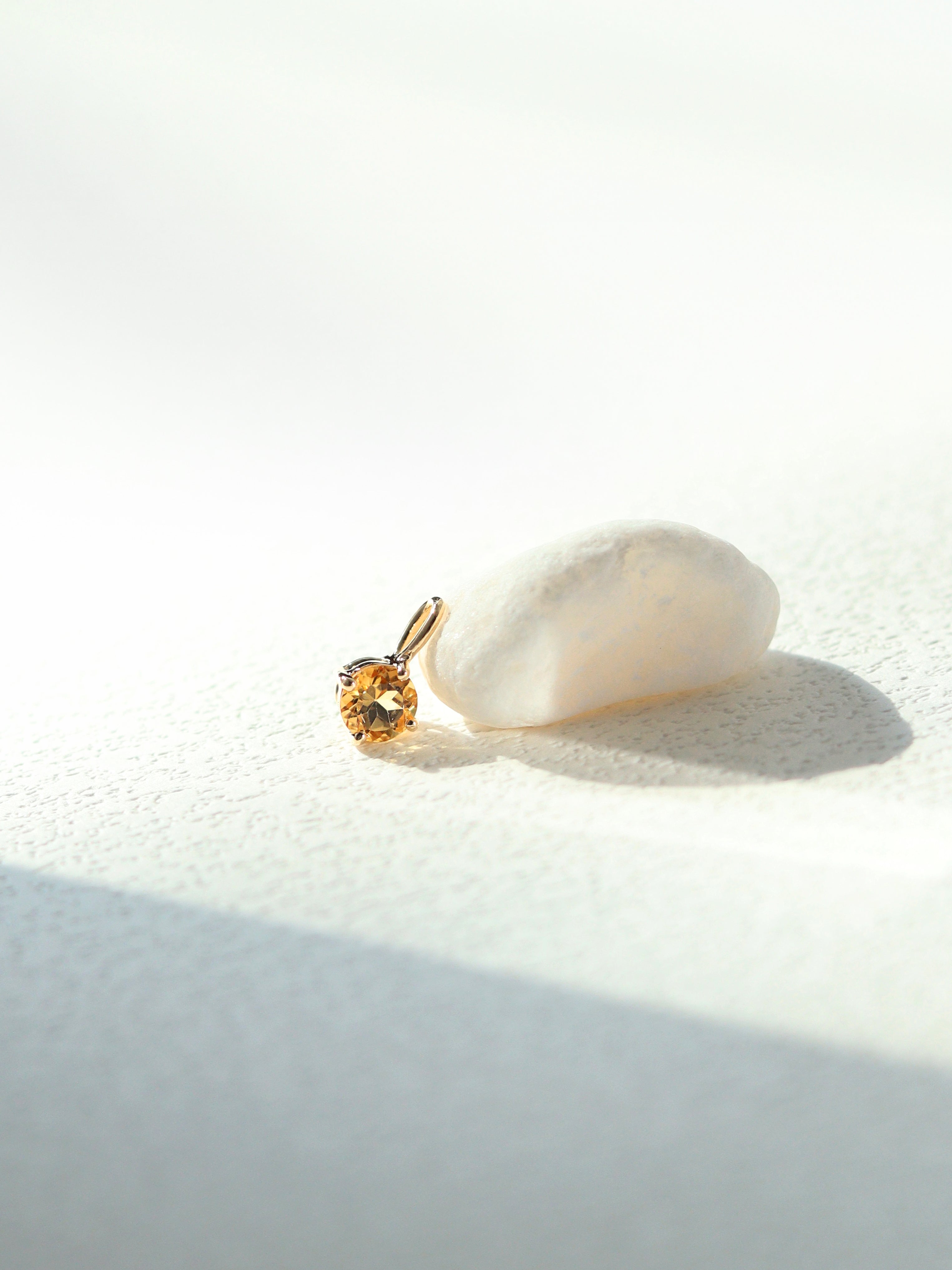 18K Gold Freeform Gemstone Bead & Colored Gemstone Small Pendant Necklace